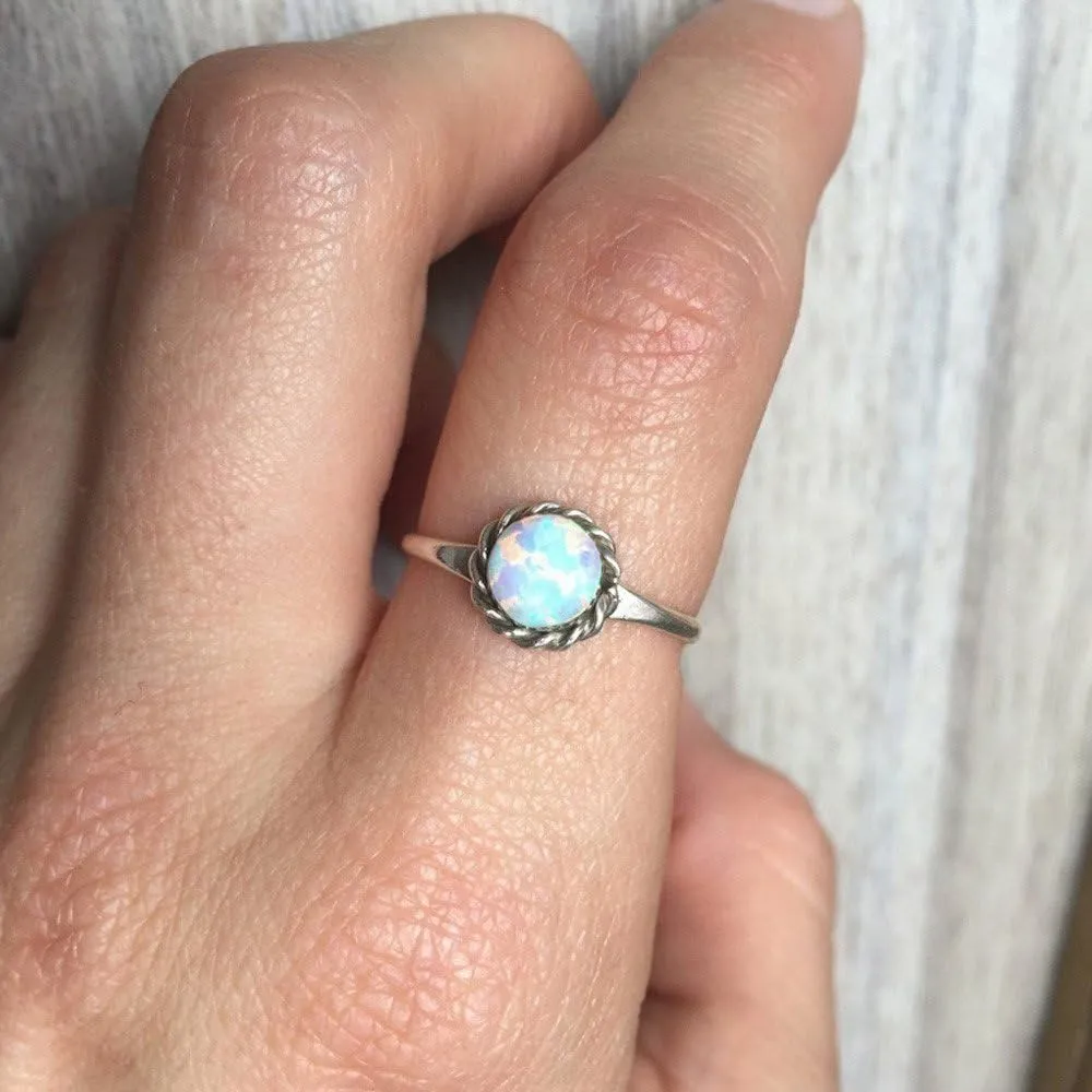 8pcs Opal Rings Set for Women Simulated Gemstone Ring Wedding Engagement Band Stackable Rings (Silver, one Size)