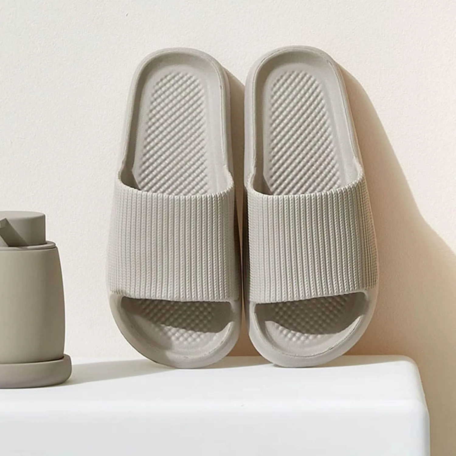 Bathroom Slippers Men Shower Shoes Women Mens Slippers Slides for Women Dorms Bathroom Indoor