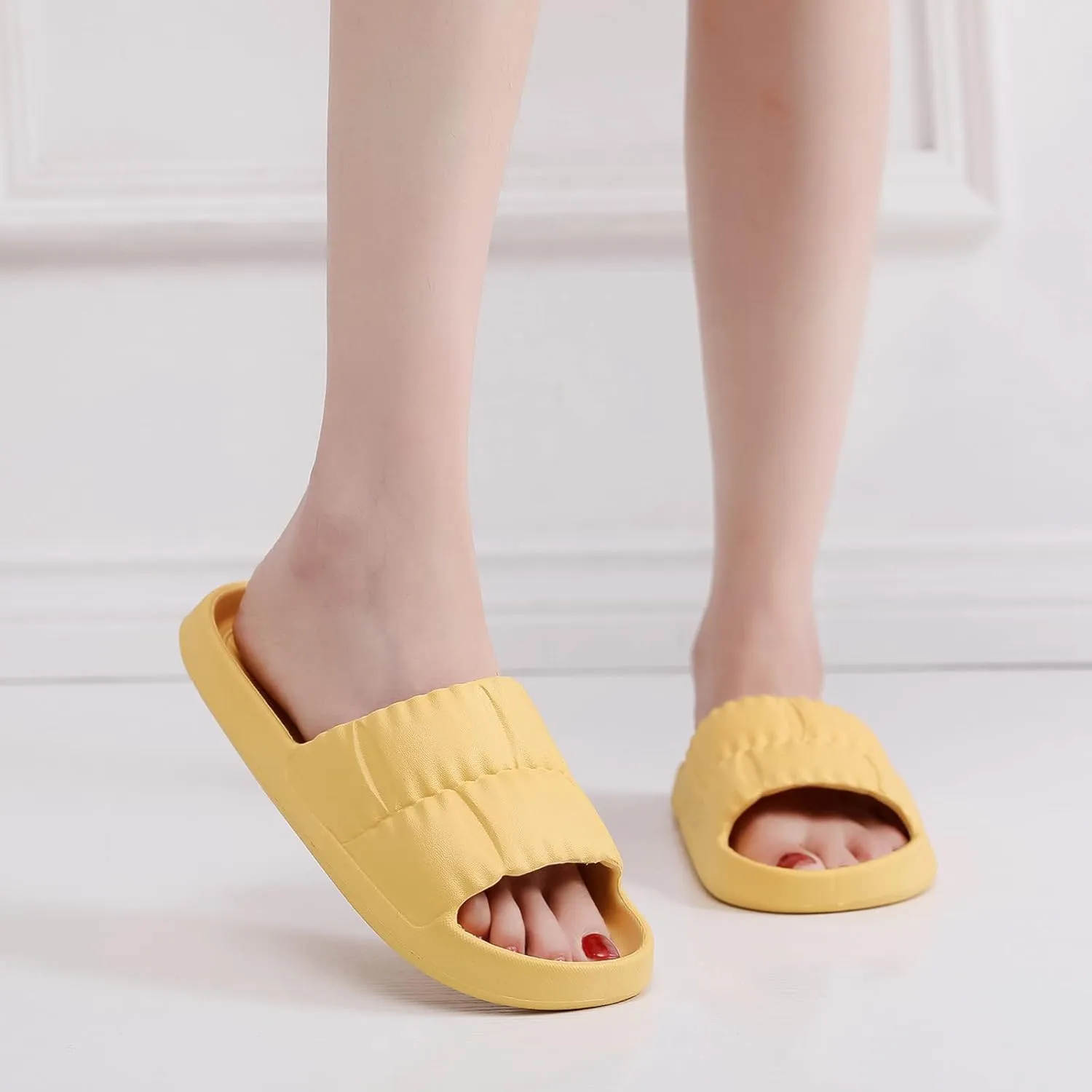 Cloud Slippers for Men Womens Slides Slides for Men Women Spa Drainage Hole Indoor Outdoor Slippers