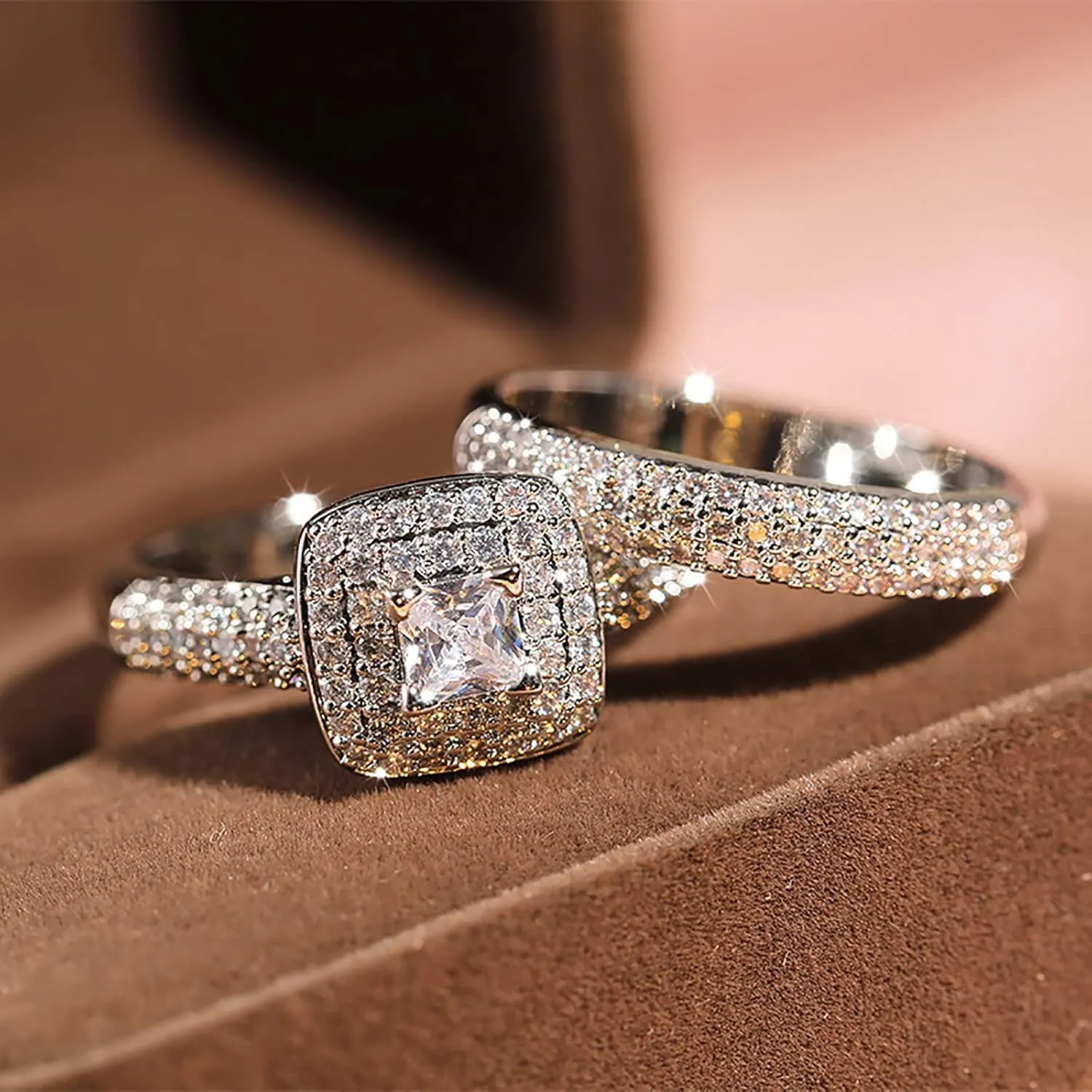 Exquisite Shiny Full Cubic Zirconia Cluster Engagement Ring Princess Cut Anniversary Bridal Ring Sets for Women