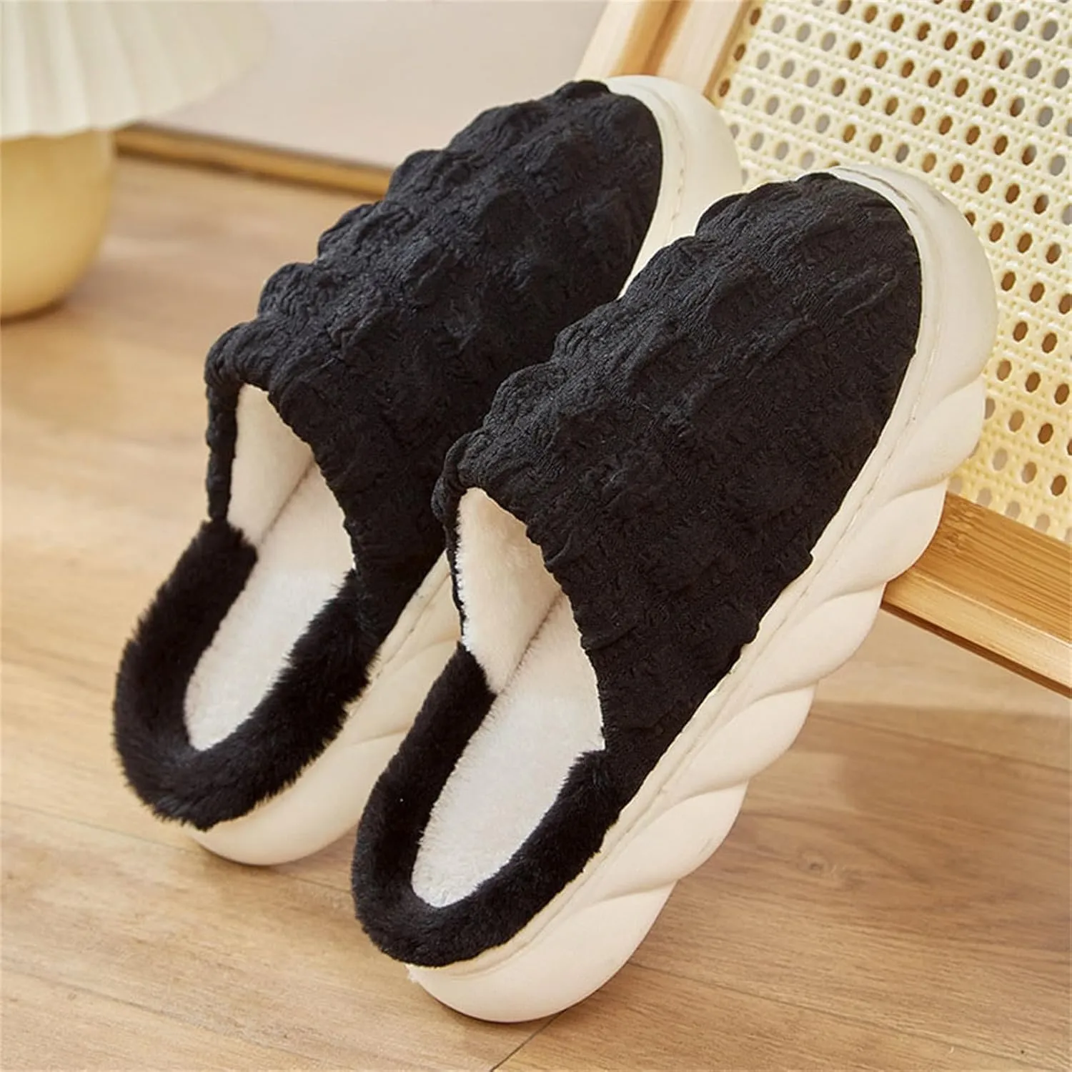 House Shoes for Women Slippers Non Slip Mens Winter House Shoes Non Slip Slippers Womens Black Fluffy Slippers Closed Reindeer Christmas Decoration Gifts for Him 2023