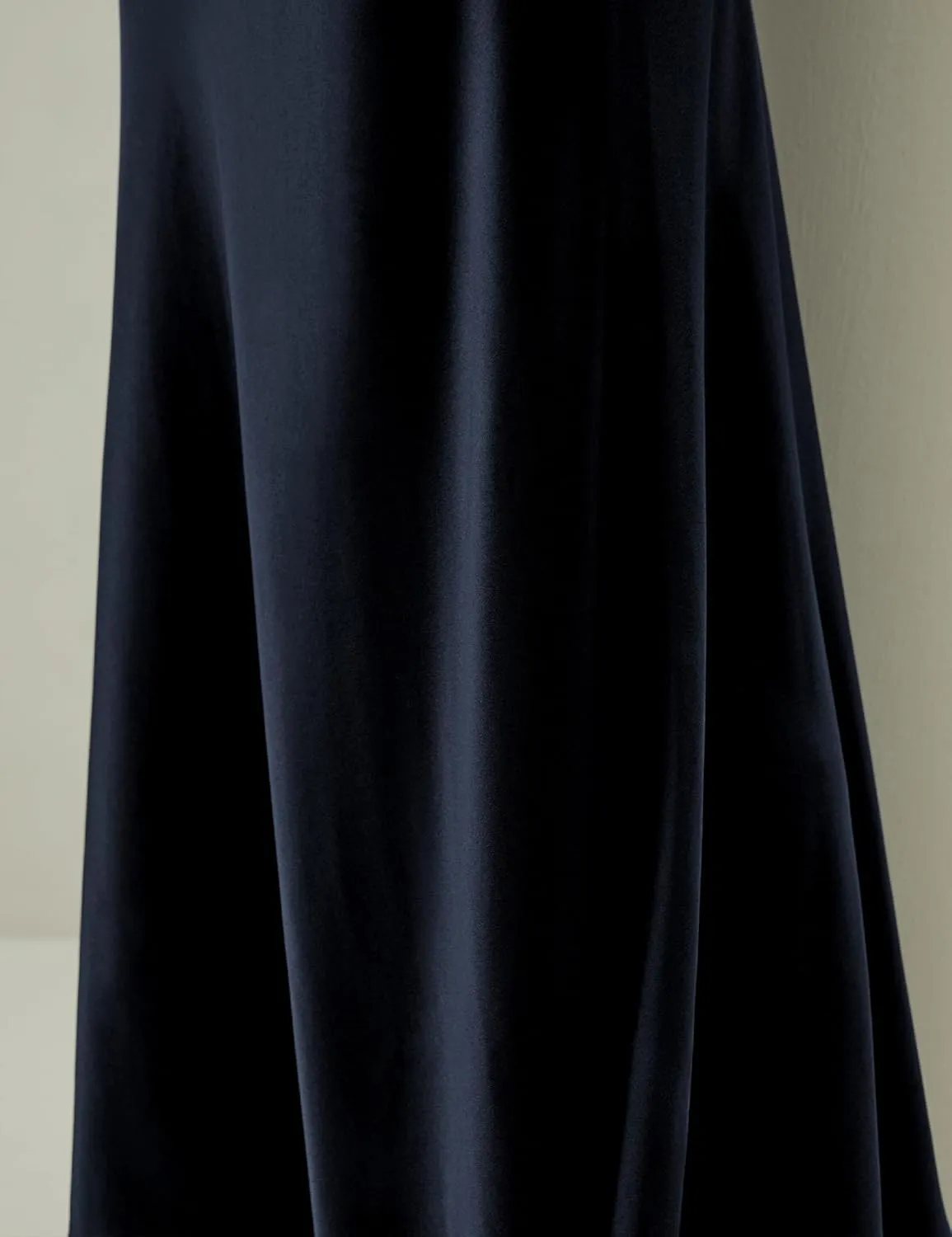 LilySilk Women Double-Faced 100% Silk Charmeuse Maxi Skirt Glossy Solid Micro Flare Straight Ladies Skirt for Party Work