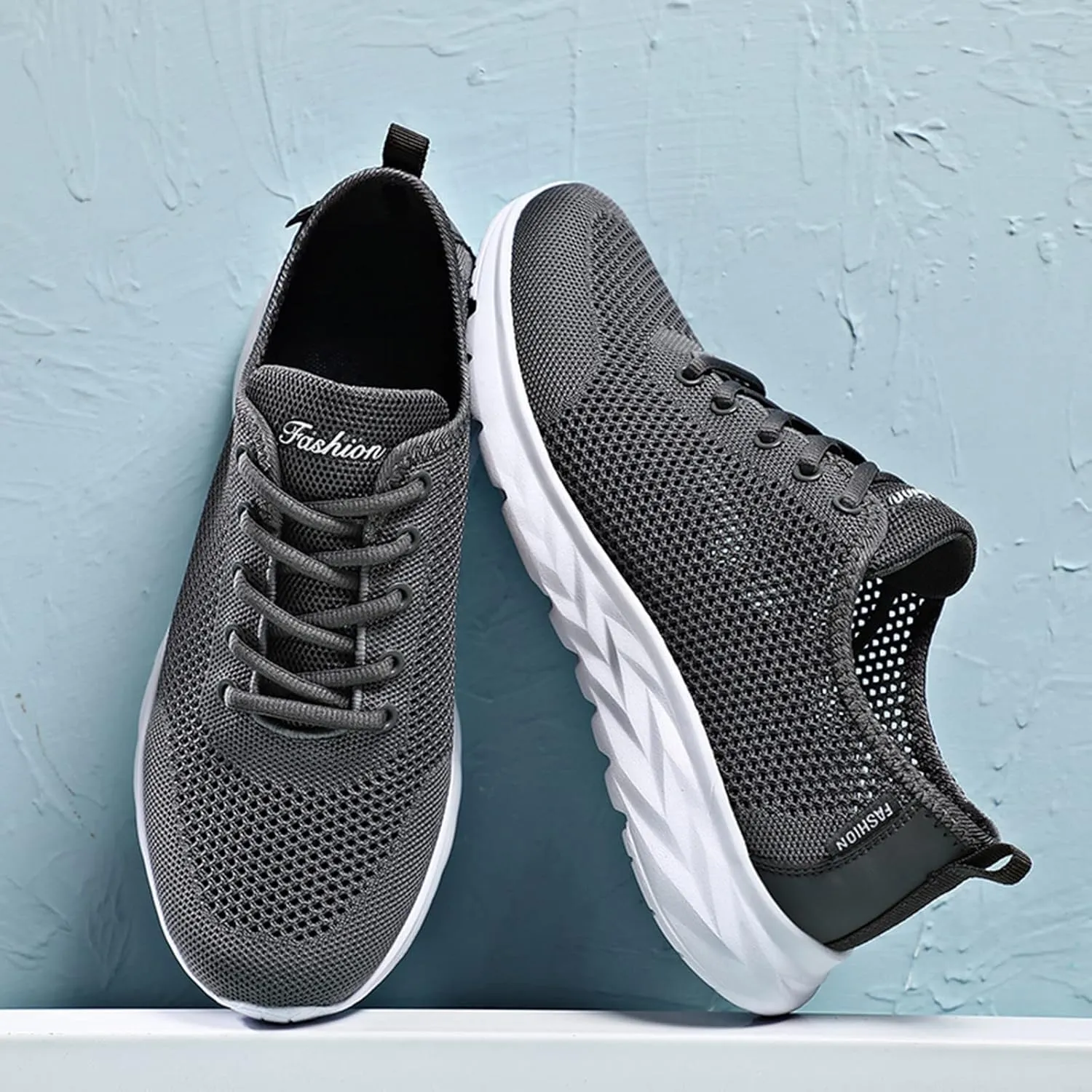 Men Comfortable Fashion Casual Breathable Lightweight Solid Color Summer and Men's Classic Nylon Sneaker