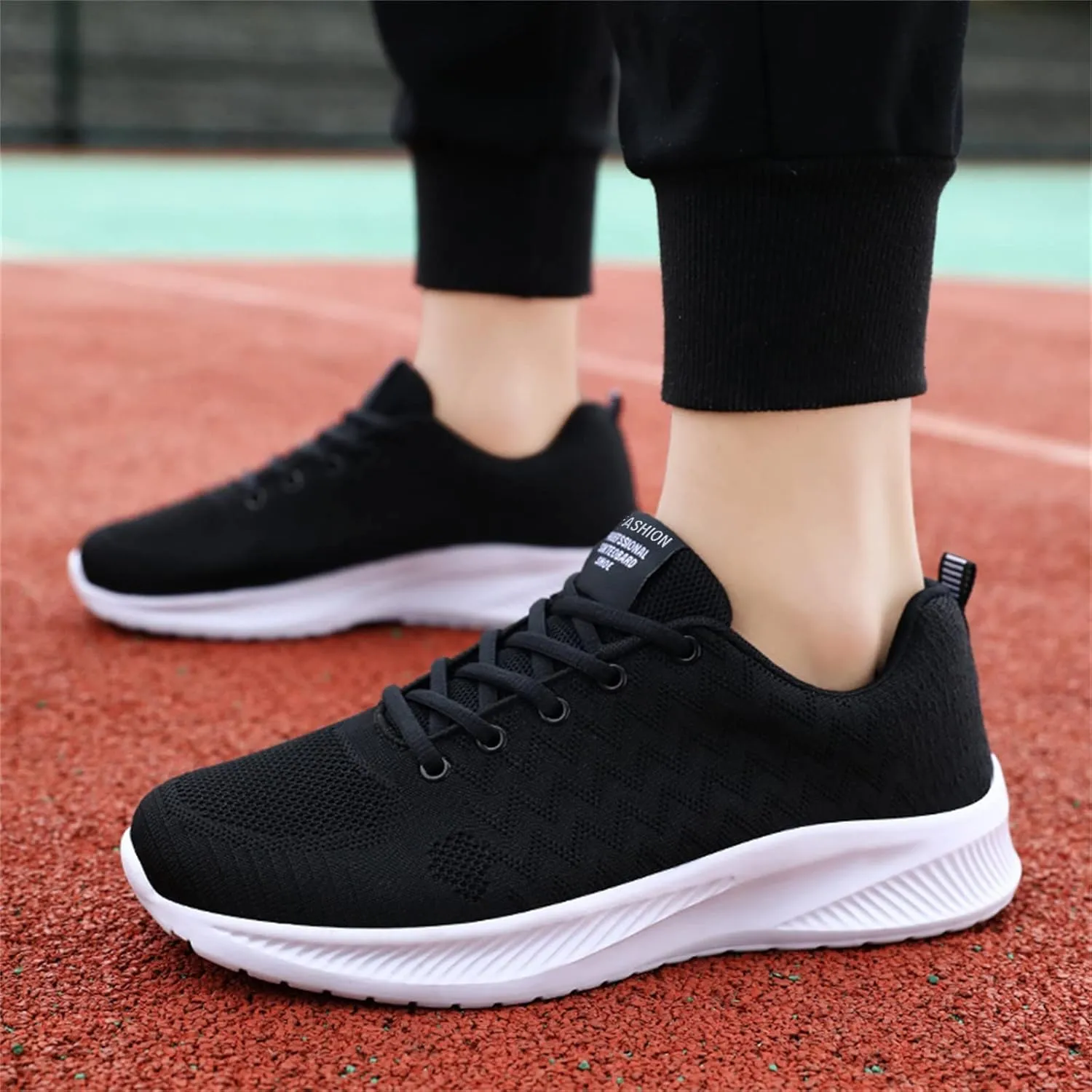 Men's Lightweight Non Slip Barefoot Shoes Casual Sneaker Mesh Breathable Walking Shoe Barefoot Minimalist Shoes