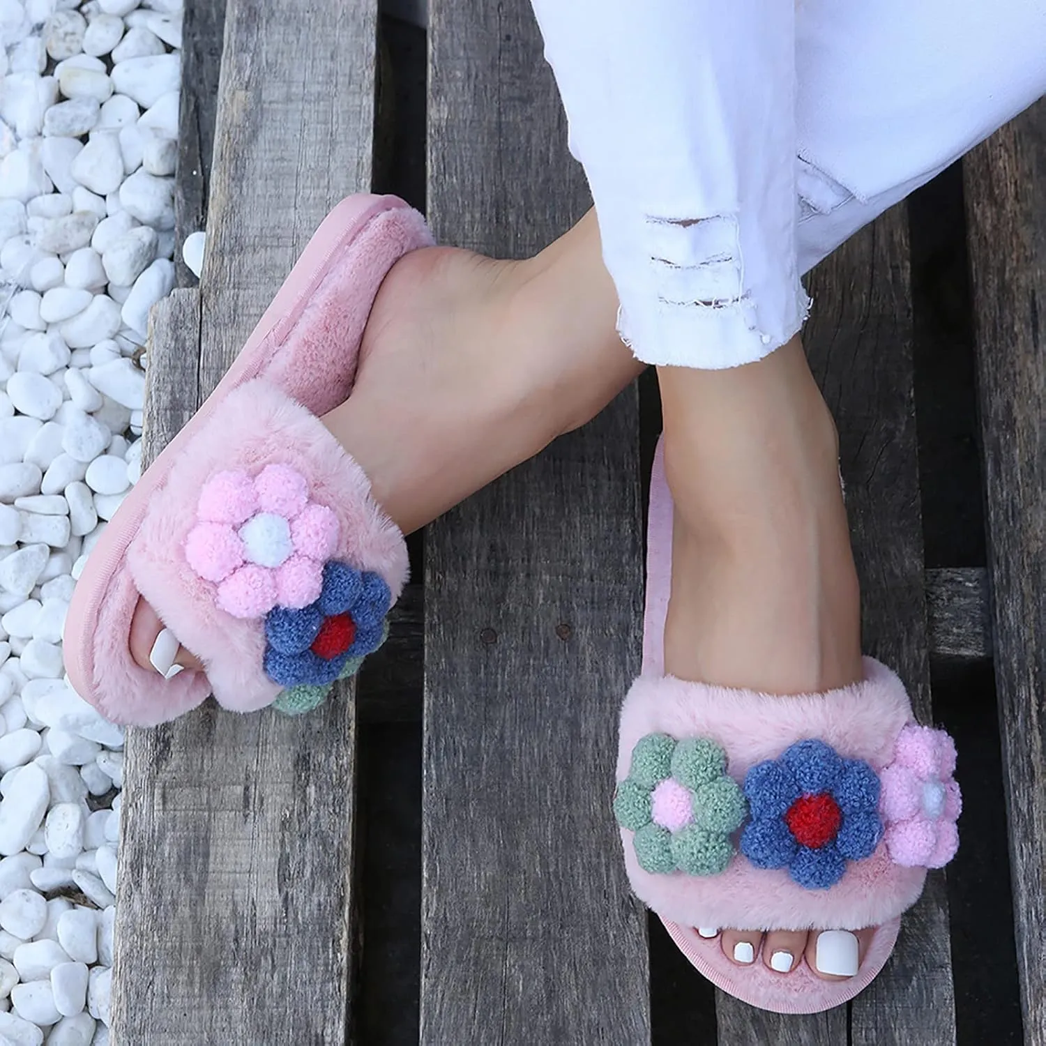 SBGMoSJ Kawaii Fuzzy Cute Cow Slippers for Women Winter Men's Moccasin Slippers Mens Winter Slippers Indoor/Outdoor Fluffy Slippers for Men Indoor Men Christmas Gifts Gifts for Men 2023