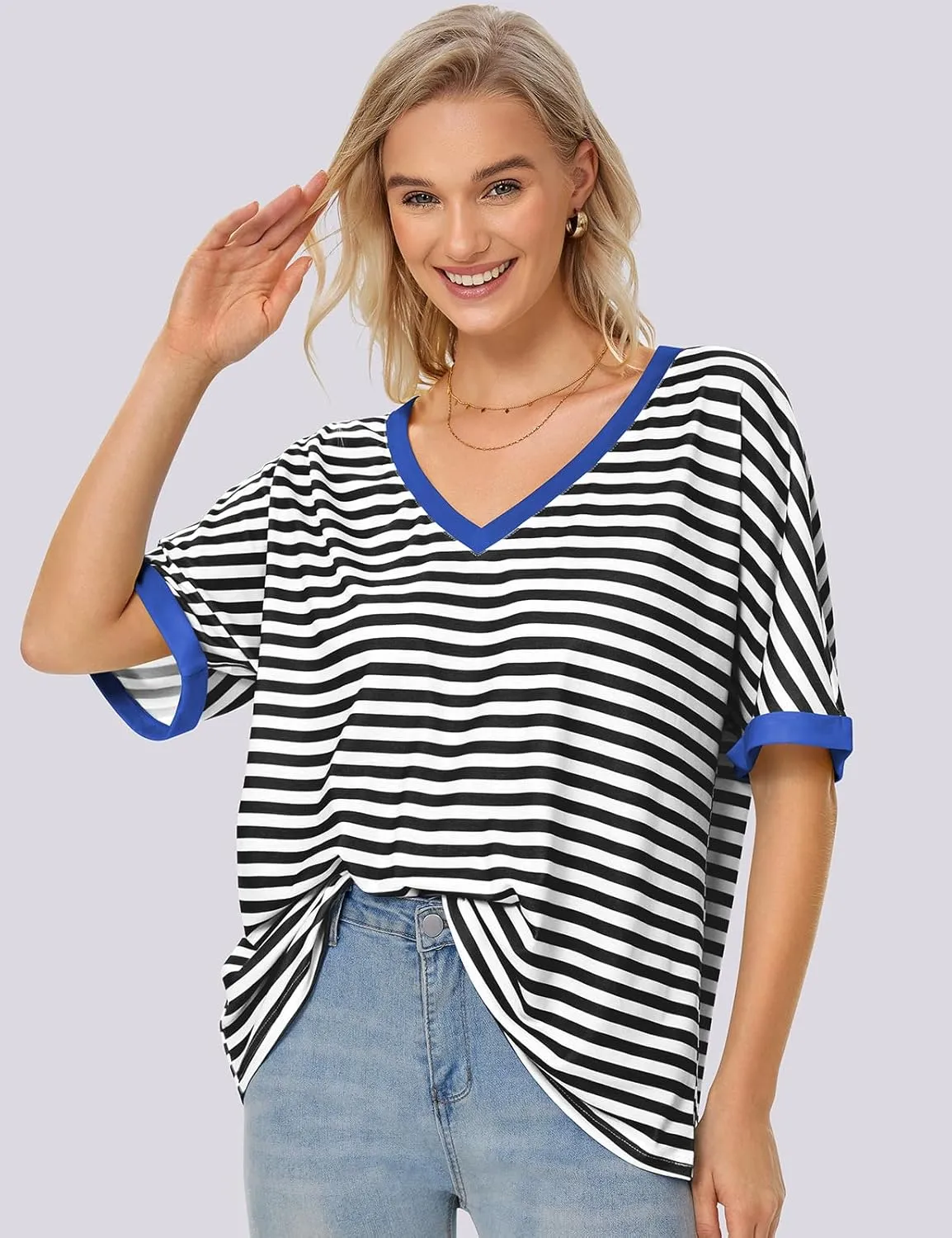 UEU Womens Oversized T-Shirts Summer V Neck Casual Shirts Short Sleeve Workout Tunic Tops