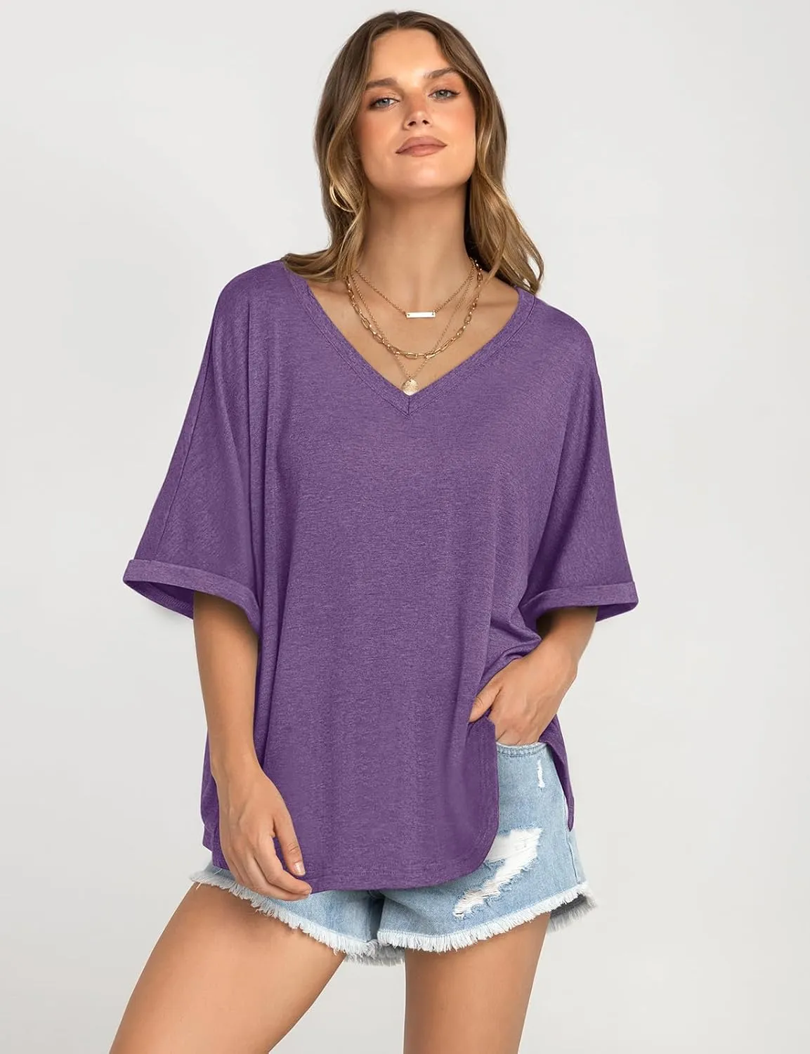 UEU Womens Oversized T-Shirts Summer V Neck Casual Shirts Short Sleeve Workout Tunic Tops