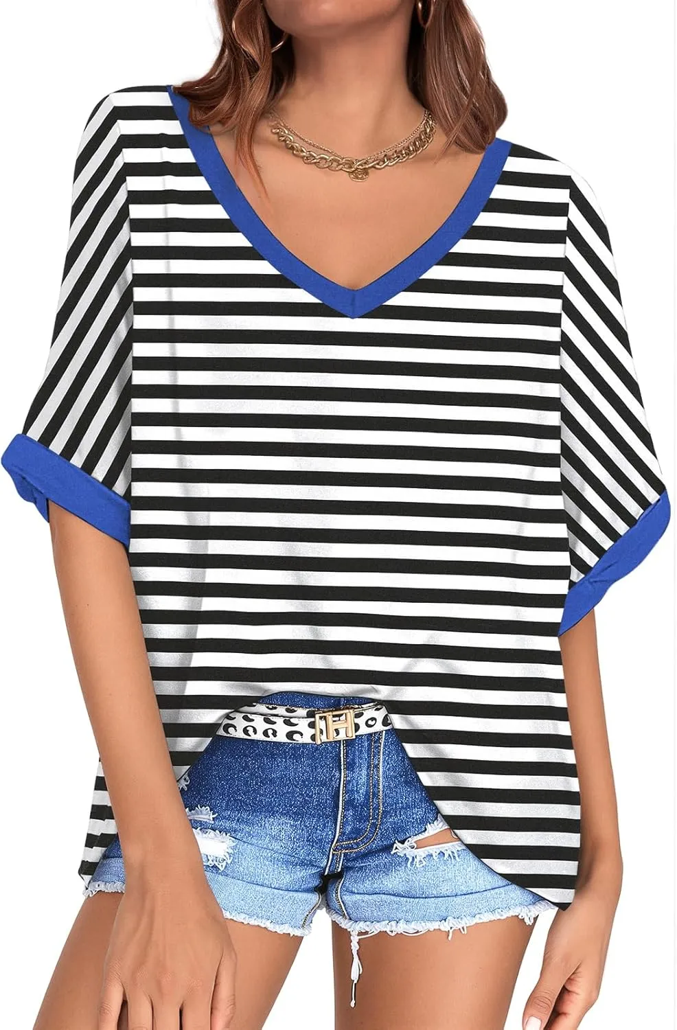 UEU Womens Oversized T-Shirts Summer V Neck Casual Shirts Short Sleeve Workout Tunic Tops