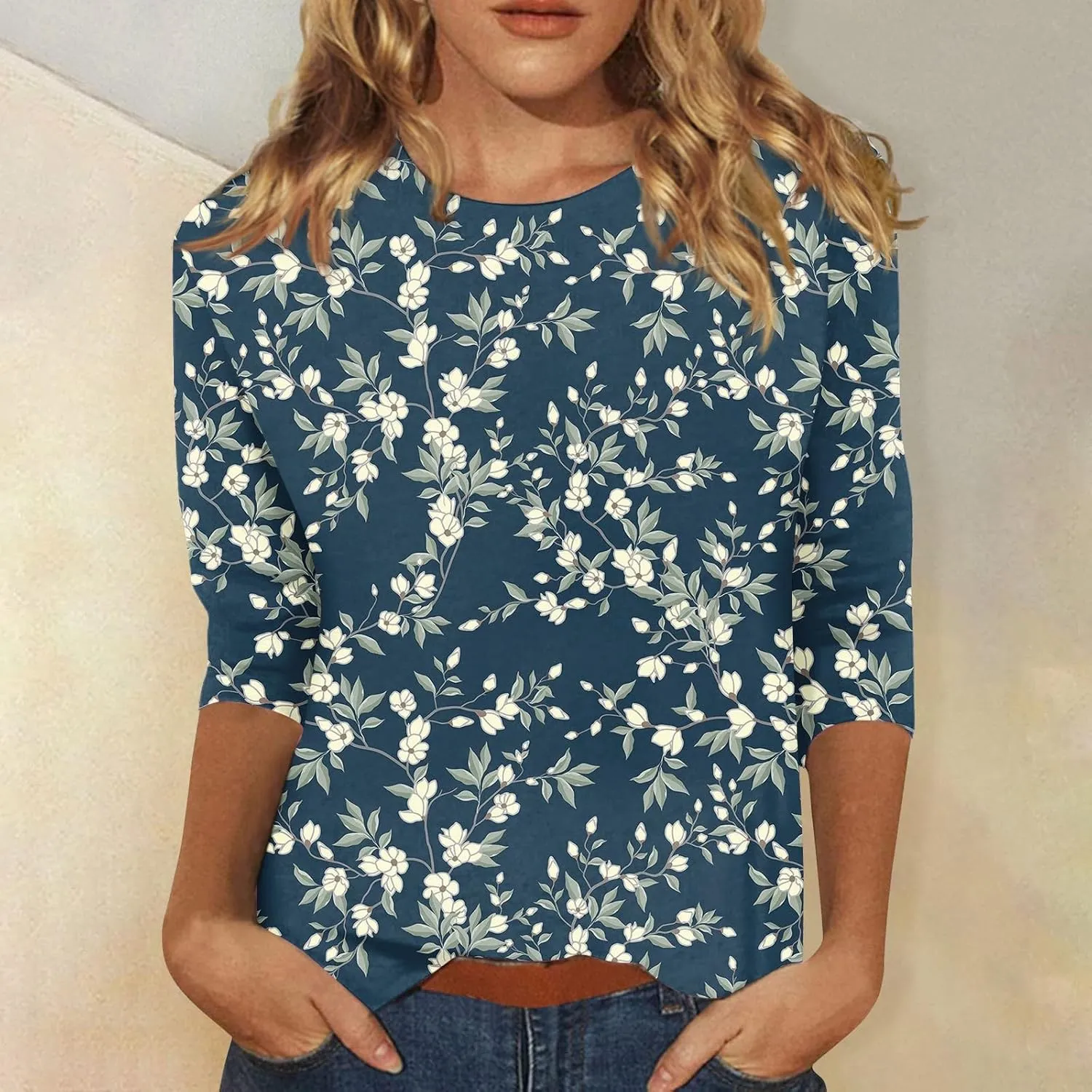 Women's 3/4 Sleeve Shirts Crew Neck Loose Tops Casual Floral Printed Tshirts Trendy Basic Tunic Summer Ladies Tops