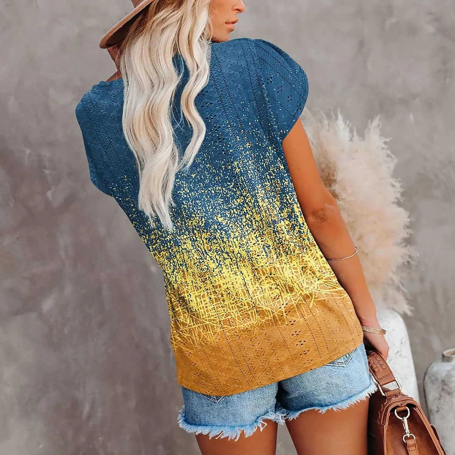 Women's Cap Sleeve Lace Trim Deep V Neck Casual Shirts 2024 Trendy Loose Tee Summer Fashion Sexy Shirt Blouse