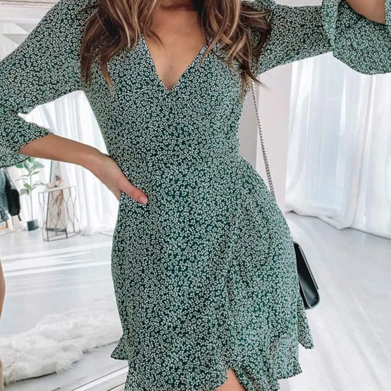Women's Casual Floral Mini Dress Ruffle Relaxed Fit Dress Lightweight Breathable V Neck Slim Flowy Dress